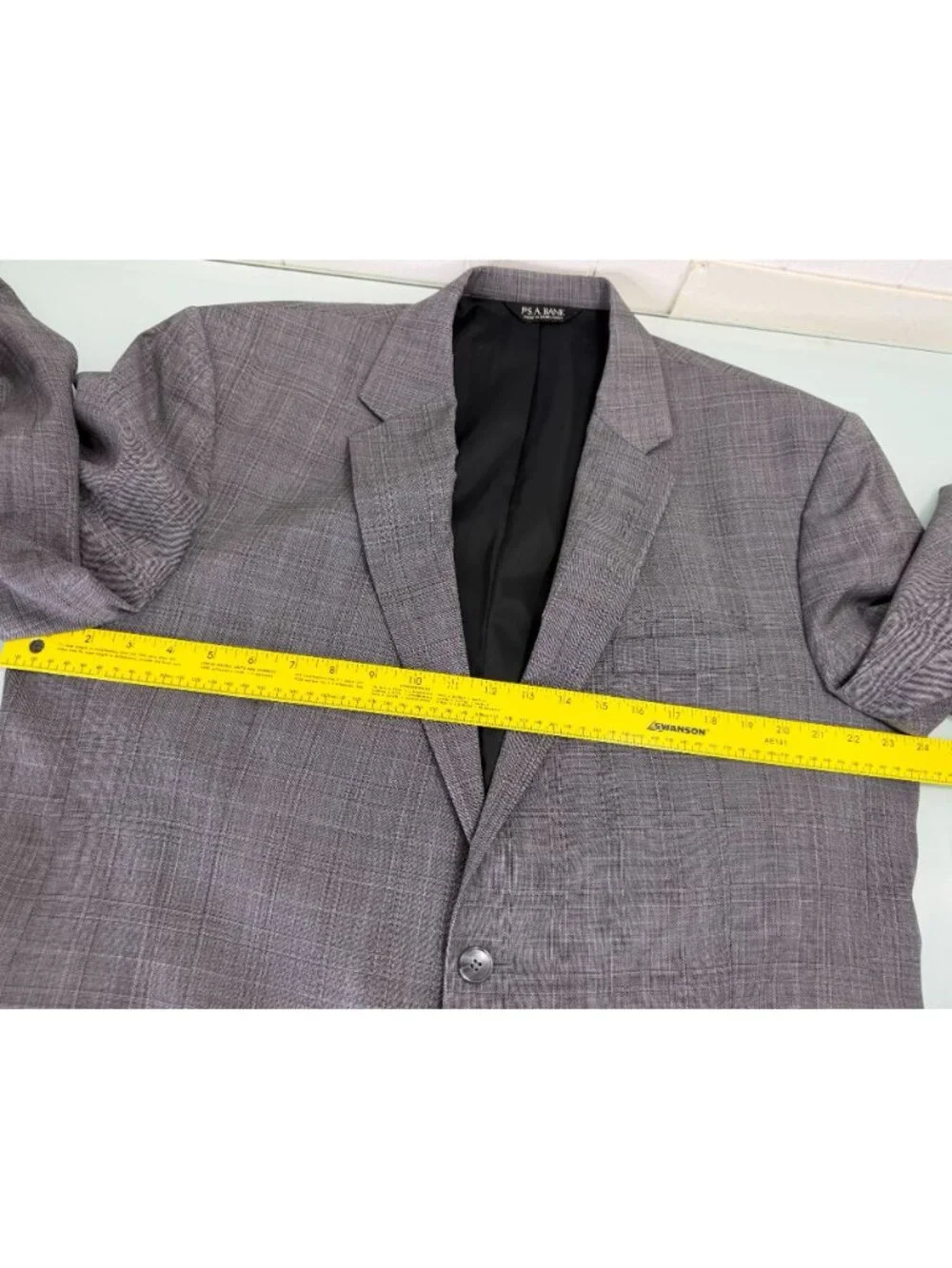 Jos A Bank 2 Piece Suit Traveler's Collection 46L Blazer 40X30 Pants Plaid Gray